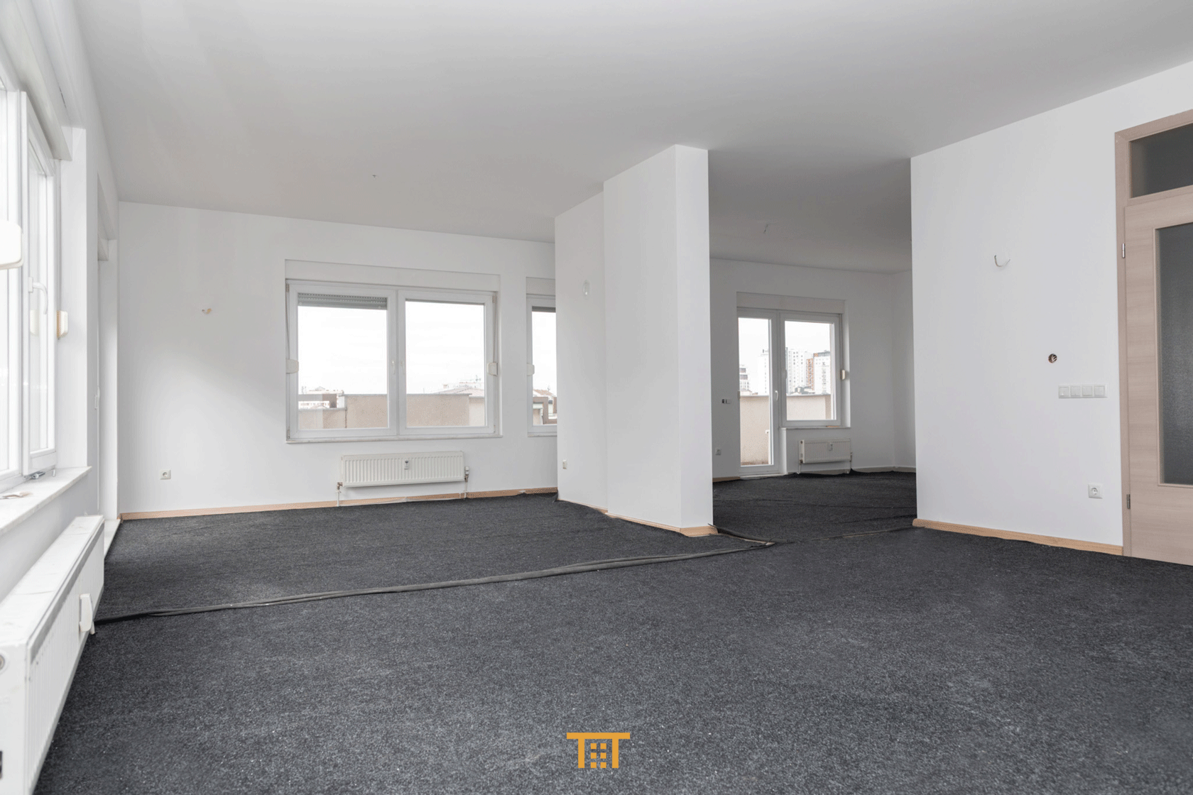 Zyre 205m² për QIRA tek Rruga C