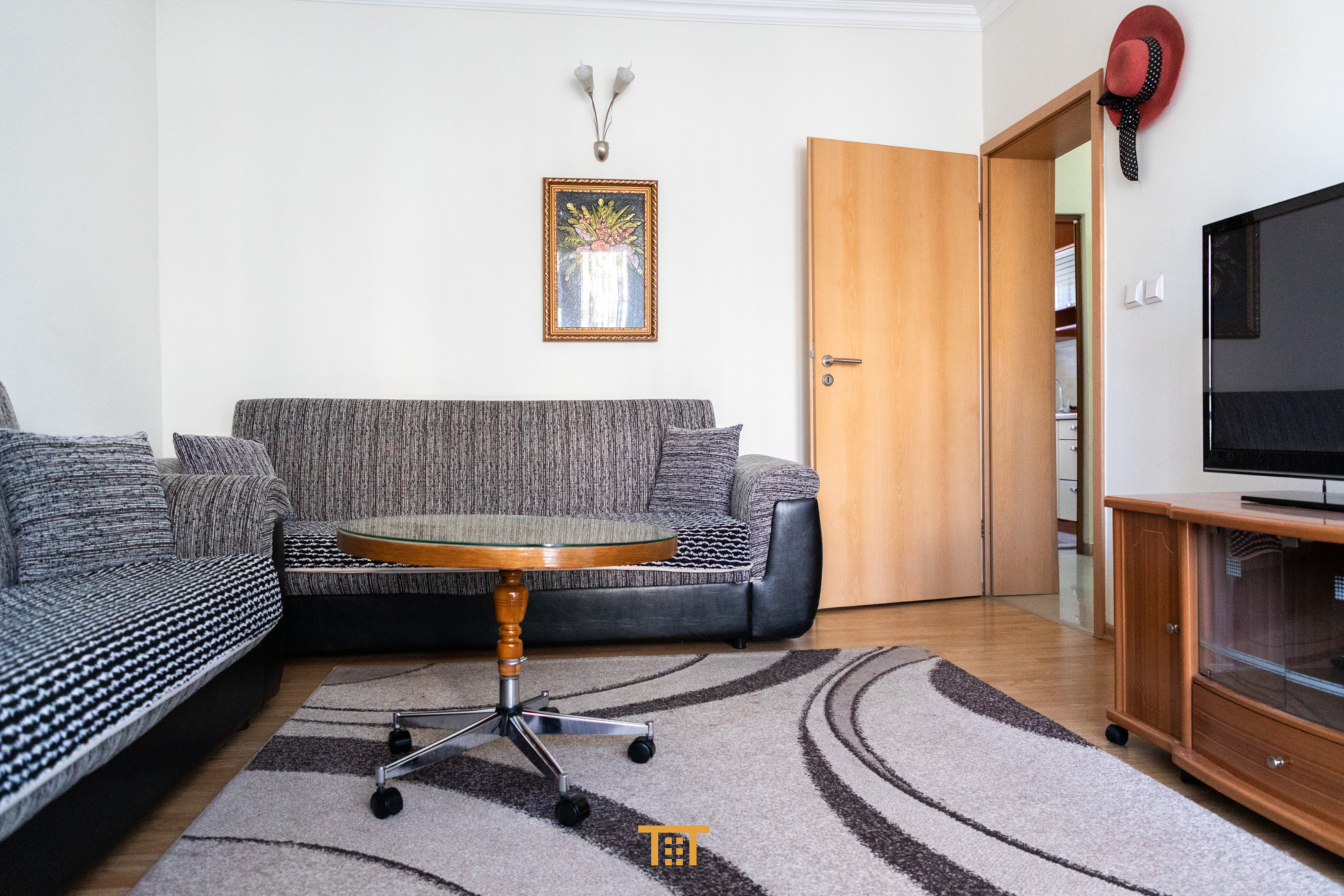 Banesa 62m² për QIRA në Ulpianë