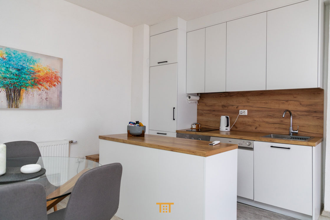 Kat shtëpie 50m² për #QIRA në Sofali